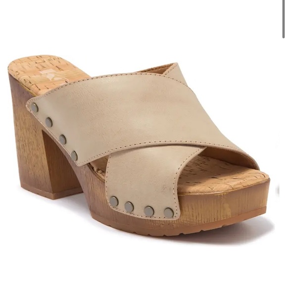 Women's KORKS, Lynda Sandal | Peltz Shoes
